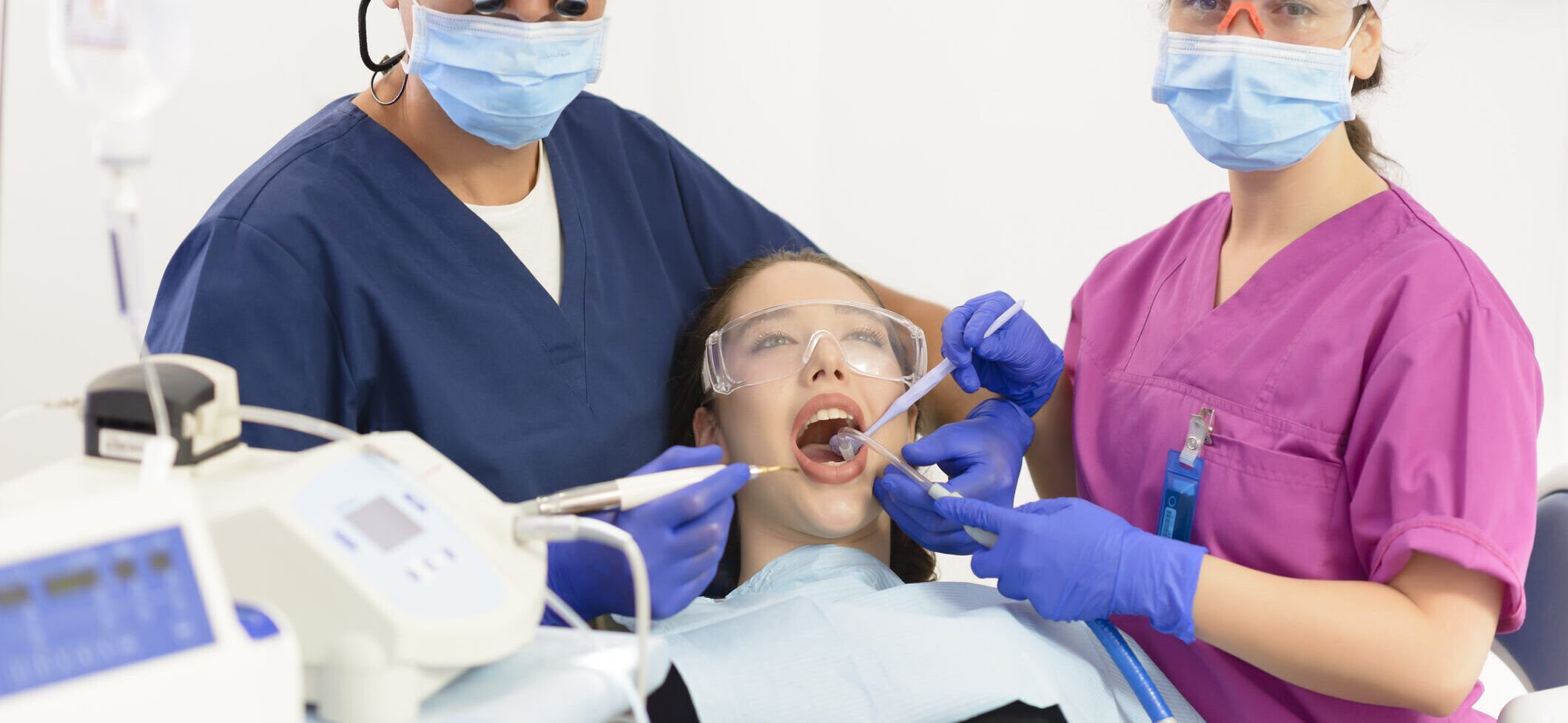 The Role of Piezosurgery in Minimally Invasive Extractions